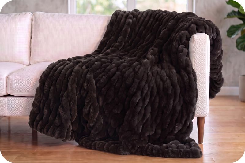 Shannon Fabrics Deluxe 60" x 90" Luxe Cuddle Blanket Milan Chocolate