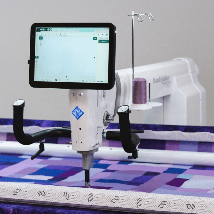Handi Quilter Infinity 28 with 10' HQ Gallery3 Frame QM00128