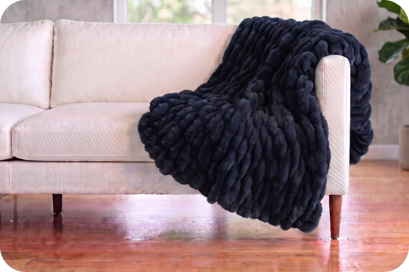 Shannon Fabrics Classic 50" x 60" Luxe Cuddle Blanket Milan Ink
