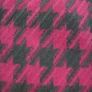 60" Wool 100% Houndstooth Black and Fuchsia